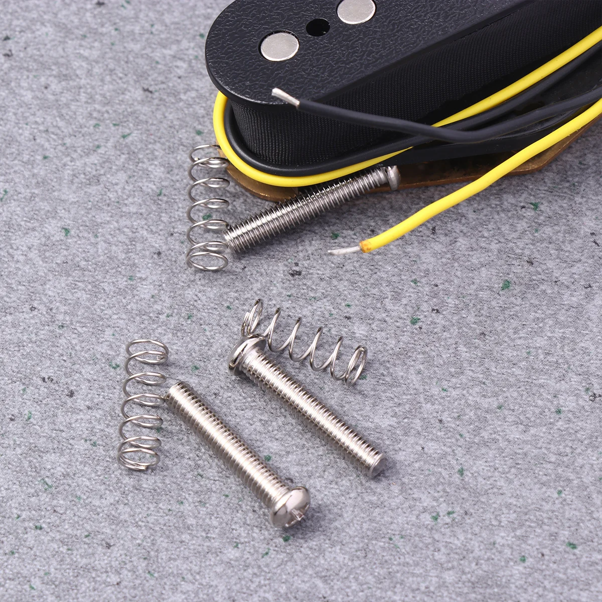 

2Pcs Electric Guitar Pickups Double Coil Humbucker Black High Output Perfect for Tl Electric Guitar Strong Sound Easy to Install