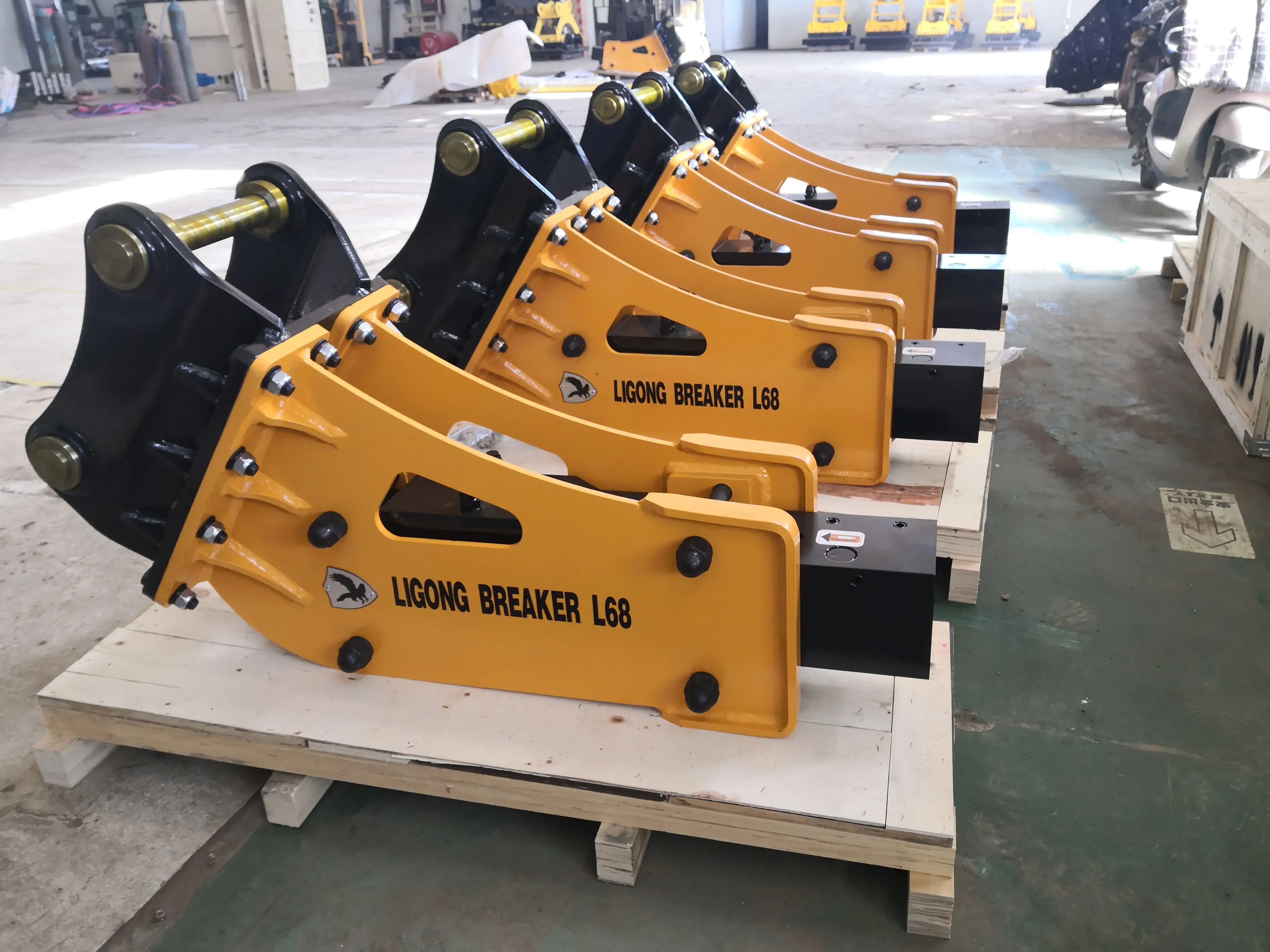 JCB3DX backhoe loader used banana type hydraulic breaker,concrete breaker demolition tools with two chisels for free