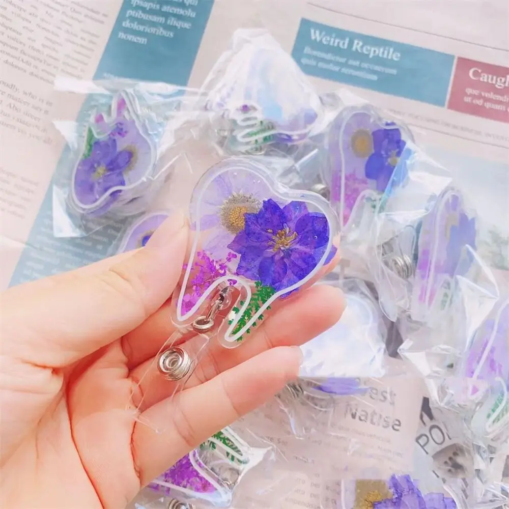 Carretel de flor seca com rotação 360, coração-forma, retrátil, com rotação de 360 polegadas