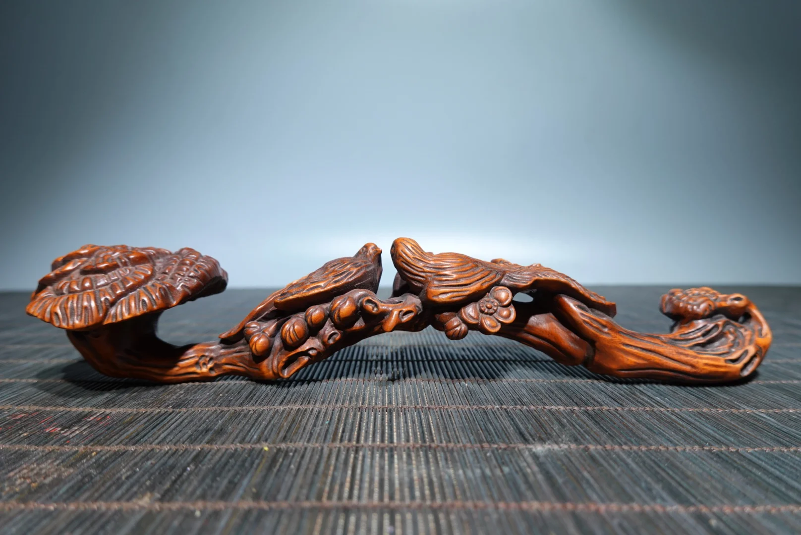 Solid wood carving antique boxwood happy eyebrows Ruyi ornament gifts home entrance shop supplies 18cm