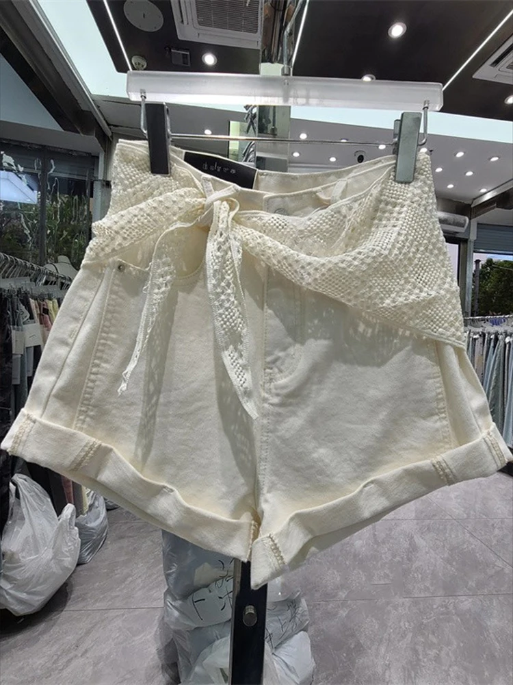2025 Summer New Hot Girls Korean Style Edition Slim Versatile Jeans Women's Loose Shorts Waist Belt Floor Pulling Hot Pants