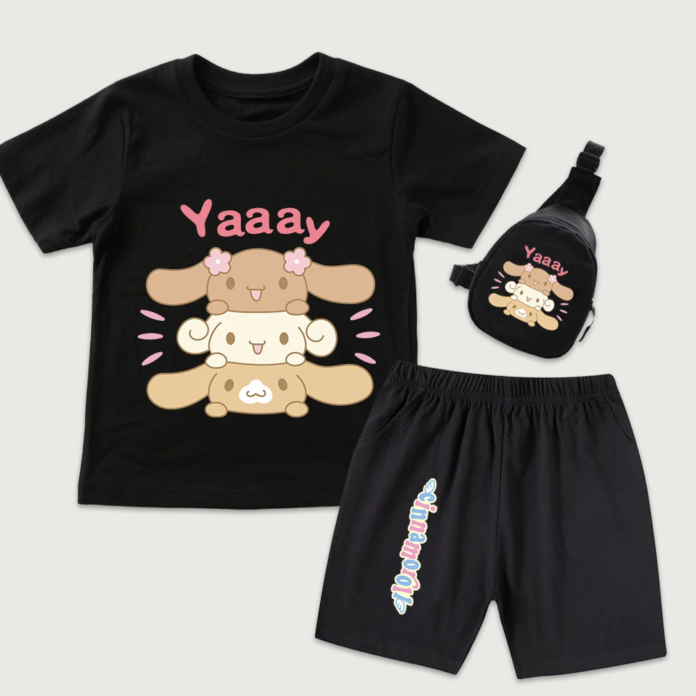 

Комплект из 3 предметов: футболка, шорты и мини-сумка на грудь с принтом Cinnamoroll Yaaay для детей, мальчиков и девочек, повседневный летний наряд