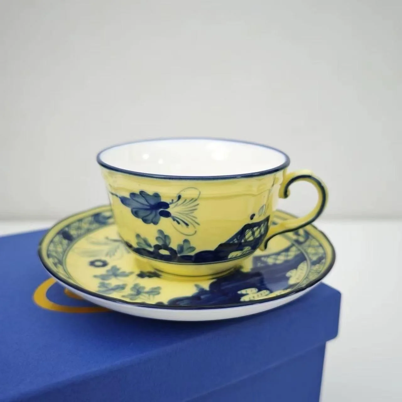 

New Oriental Artistic Porcelain Coffee Cupand Saucer Set Household Round Plates Tableware Salad Bowl Mug Gift Box Packaging