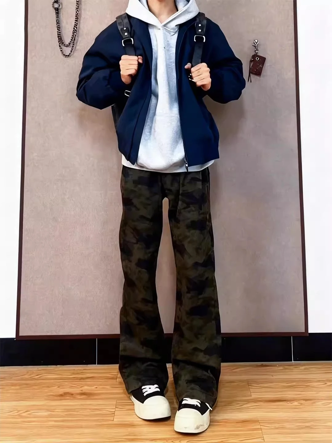 

Американские камуфляжные джинсы с флисовой подкладкой для мужчин, осенне-зимние, прямые, зауженные, рабочие брюки с высокой талией, расклешенные, с удлиненными штанинами