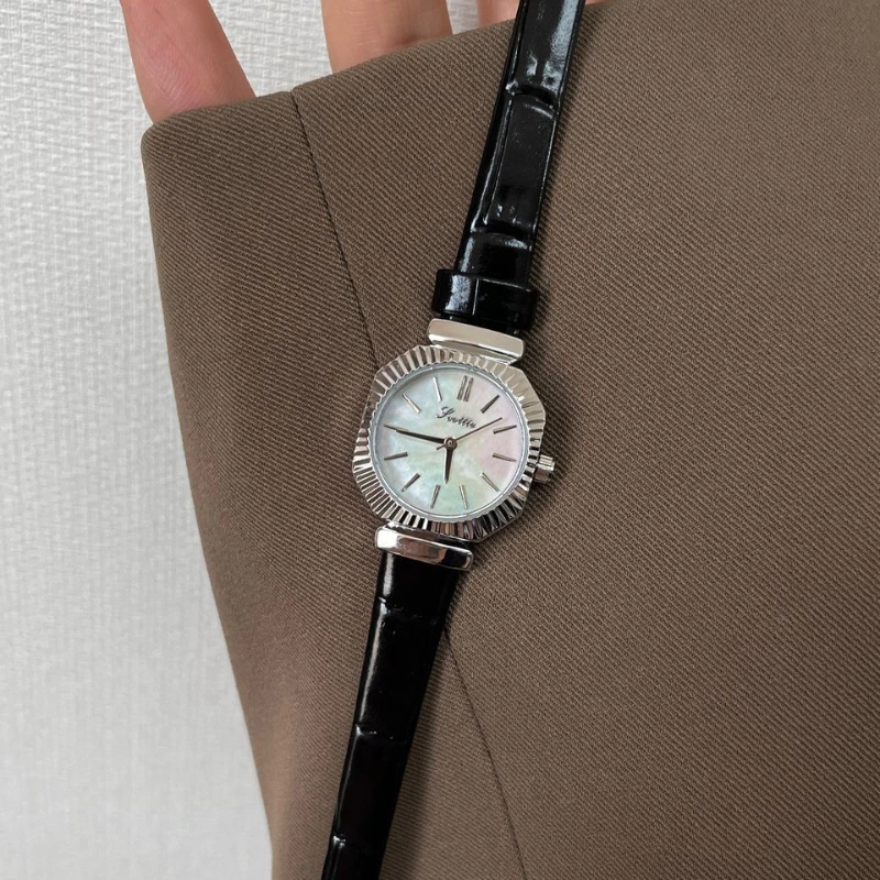 New exquisite retro style elegant women's watch trendy simple classic automatic waterproof quartz women's watch birthday gift