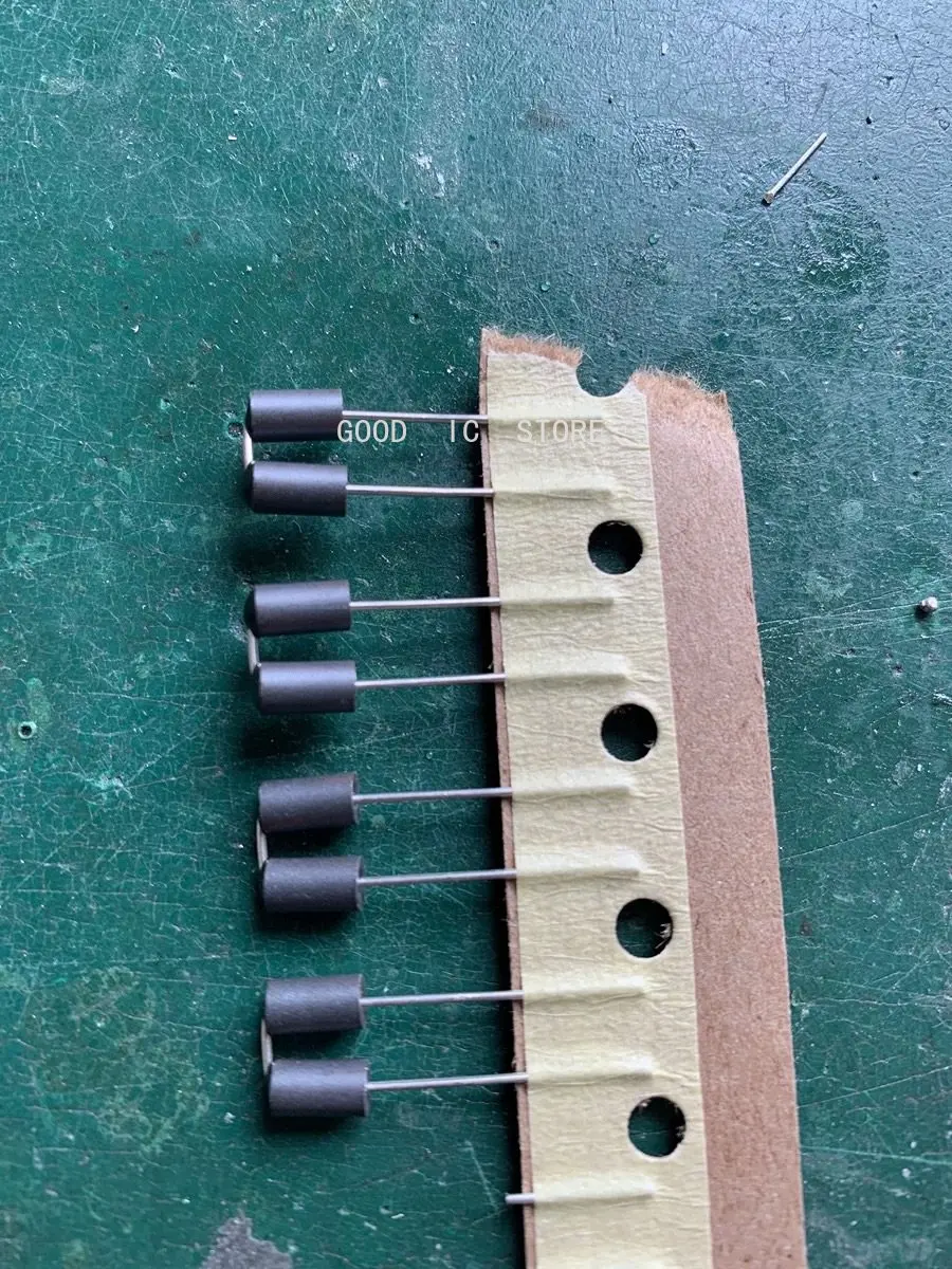 50PCS BL02RN2-R62T2-02 BL02RN2-R62T4 BL02RN2-R62T4-01  BL02RN2-R65T2 BL03R2-R62T4-01 BL03RN2R1M1B Double Bead In-Line Magnetic