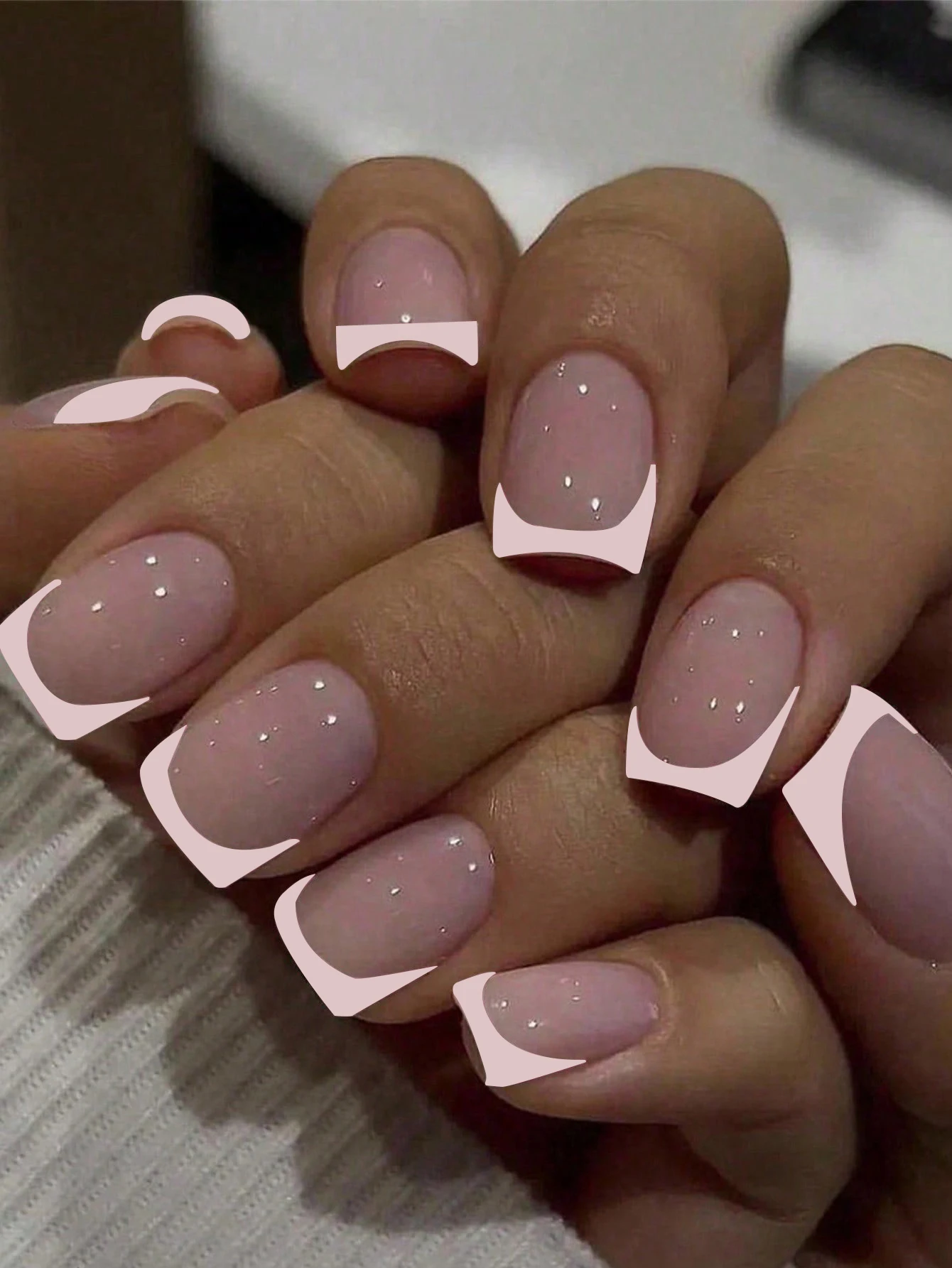 24pcs kurze quadratische rosa Nägel gefälschte Nägel Französisch gefälschte Nägel Nail Art abnehmbar für Paare, die Outdoor-Potluck-Partys ausgehen – Detail 28