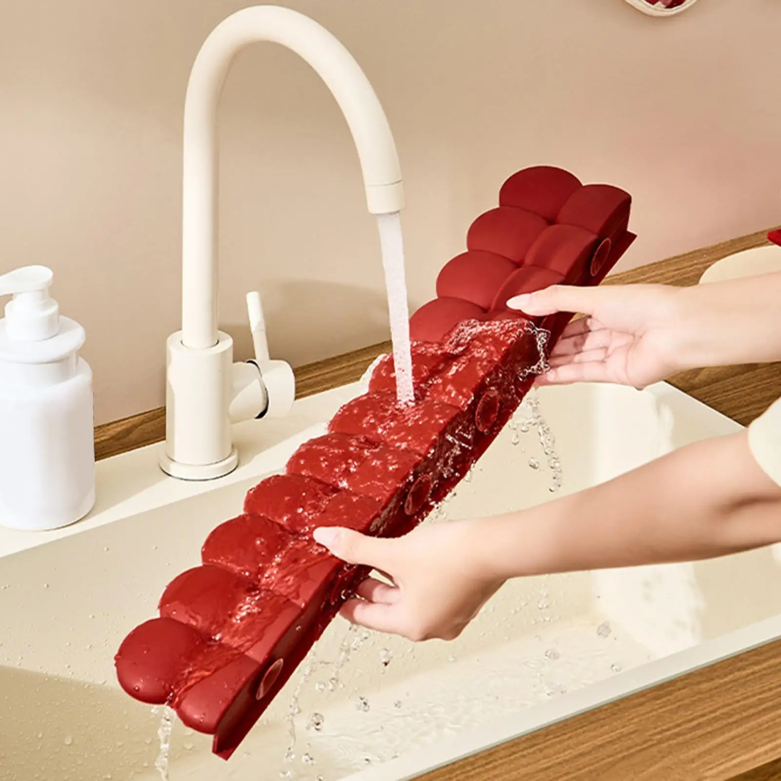 Kitchen Sink Splash Guard Quick-Dry Silicone Protector With Strong Suction Cups Silicone Sink Splash Guard For Cooking