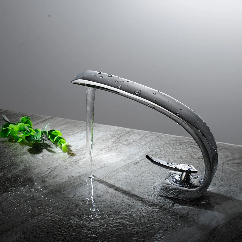 

Черные/хромированные смесители для ванной комнаты, смесители для горячей и холодной воды, туалетный столик, ванная комната, кухня, настенные смесители для раковины в ванной комнате