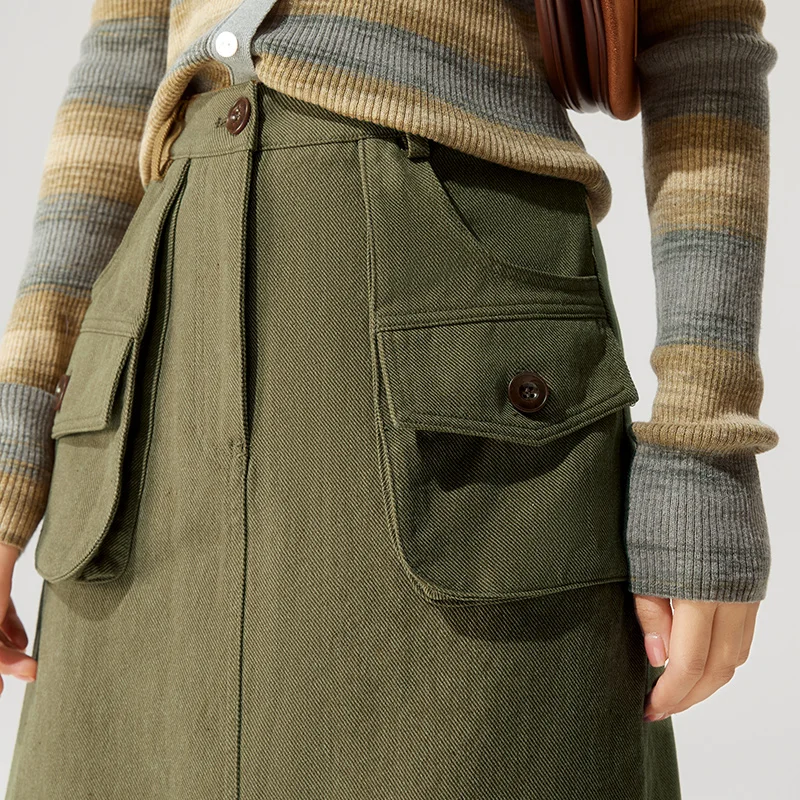 ARTKA 2023 Autumn New Women Skirt Fashion Safari Style High Waist Skirts Long A-Line Army Green Skirt With Pockets QA92535Q