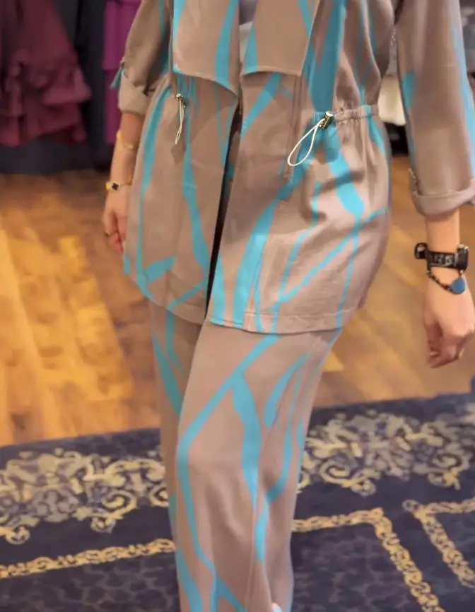 

Women's Sets 2 Pieces Outfit Abstract Print Open Front Turn-Up Sleeves Drawstring Cinched Waist Coat & Casual Wide Leg Pants Set