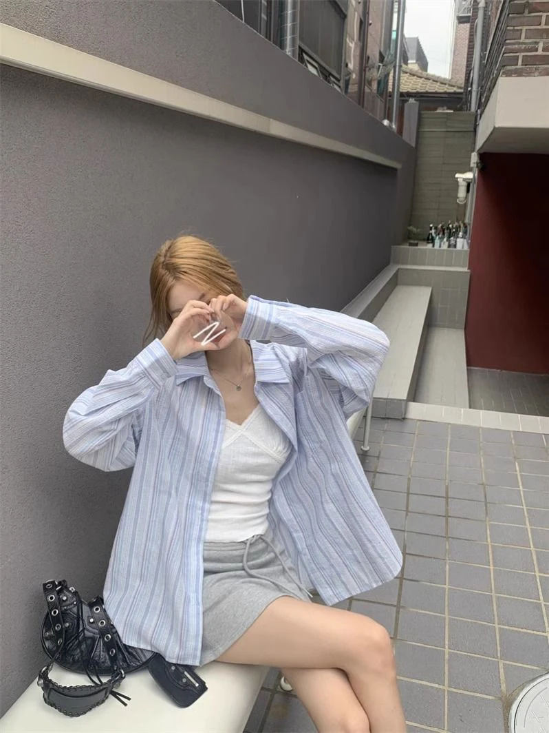 Ele Long Sve مخطط للحماية من الشمس irt المرأة فضفاضة Sle الخريف الزي غير الرسمي تصميم نظام الملح تخفيف Faion