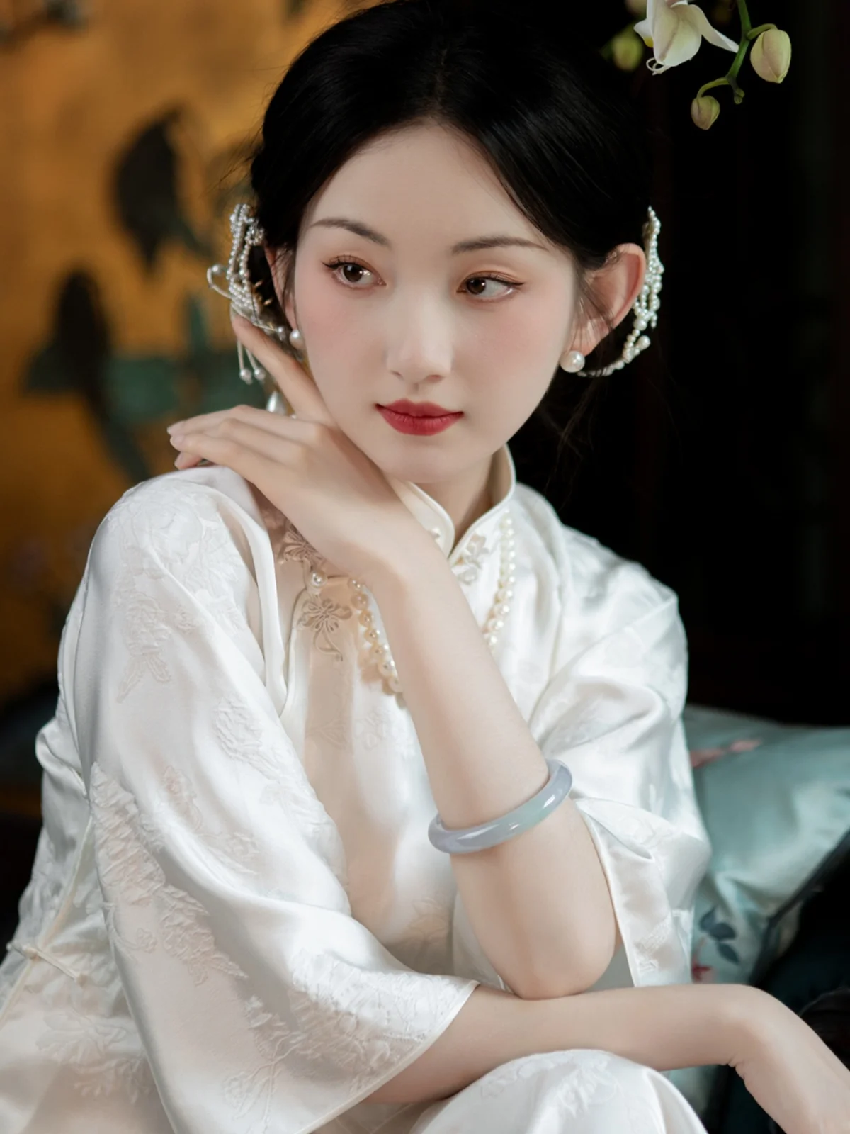 

Летнее платье Cheng Fengxu Moonlight Clear Moon Ci Wind Fluffy из атласа с цветочной вышивкой, с разрезом, в стиле ретро, в стиле Республики Китай