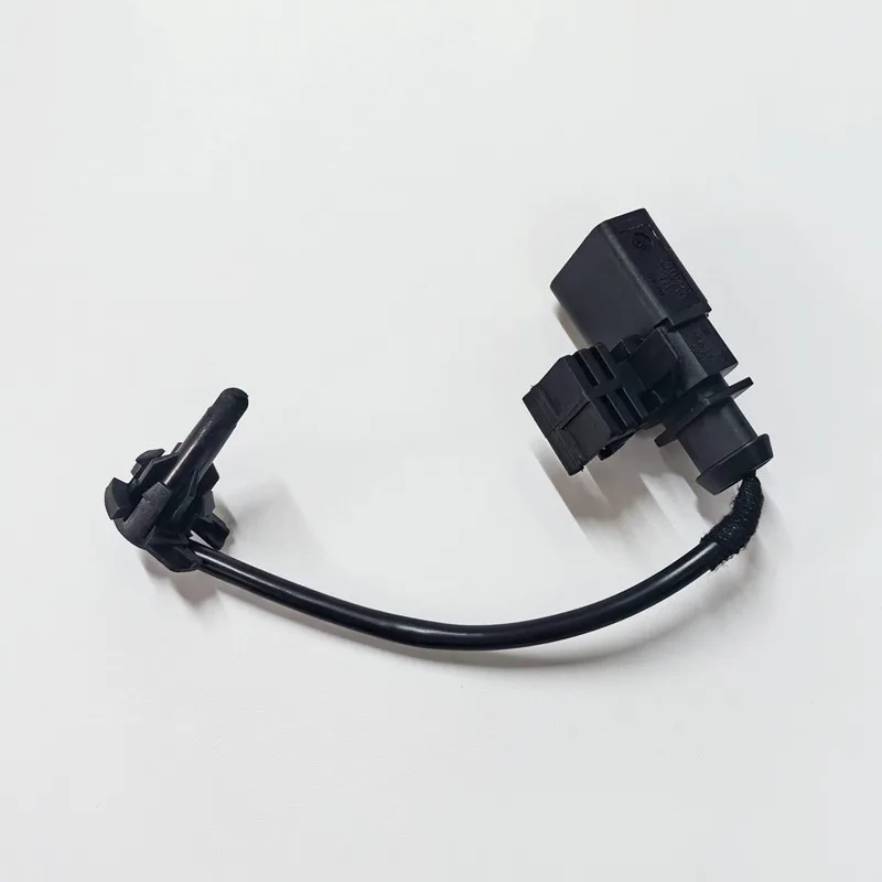 Suitable for Outdoor Temperature Sensor of Maiteng Weilan R8, Car Outdoor Temperature Sensor 3G0 820 535