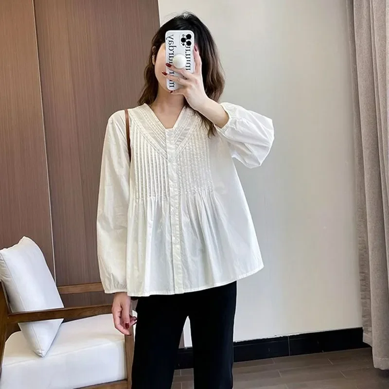

Designed V-neck Black Long-sleeved Shirt for Women Loose 2025 Autumn New Temperament Pleated Cardigan