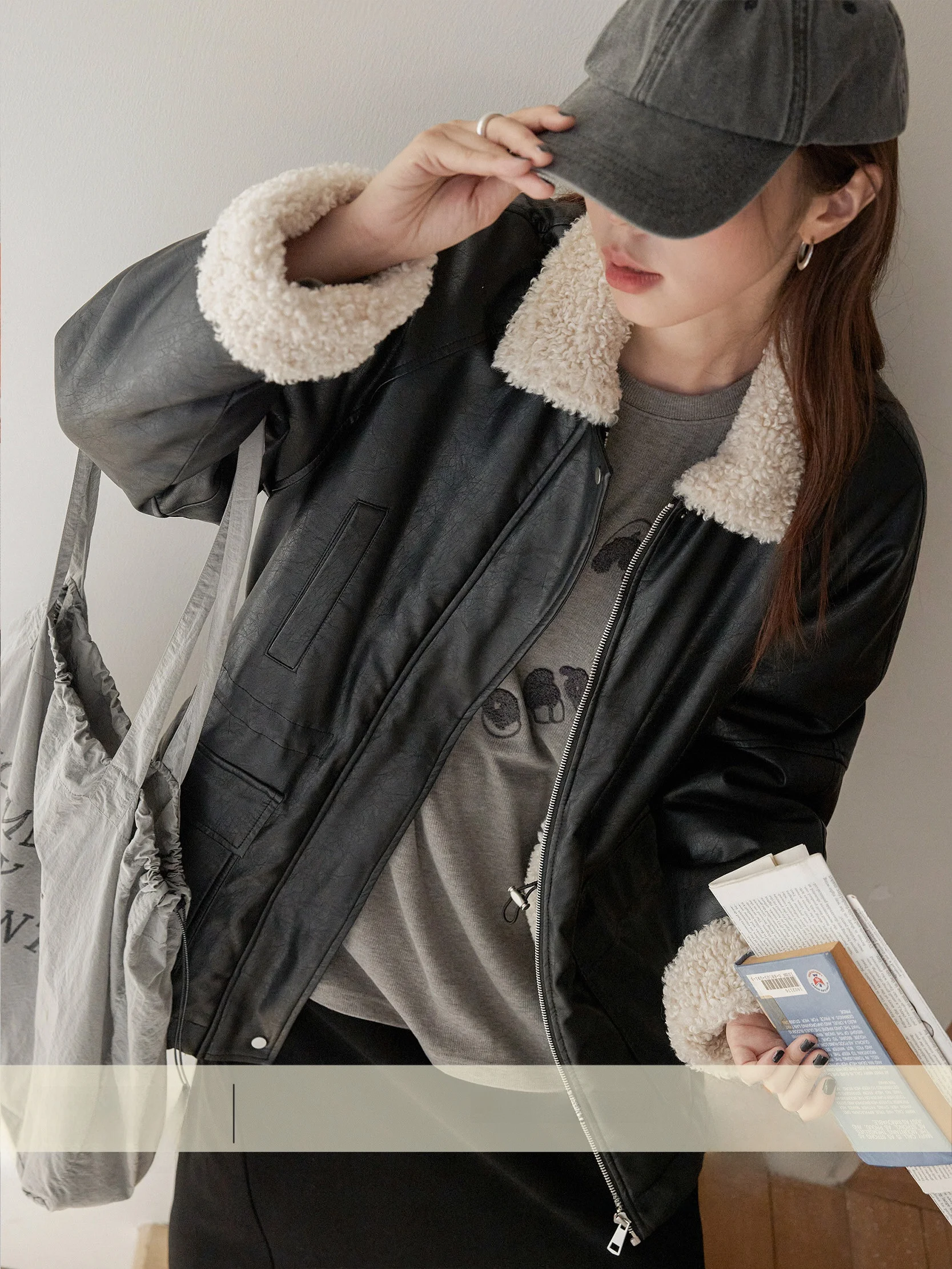 

Женская утепленная куртка VNOOK из искусственной кожи с мехом ягненка, винтажный стиль, средней длины, для повседневной носки, с длинными рукавами