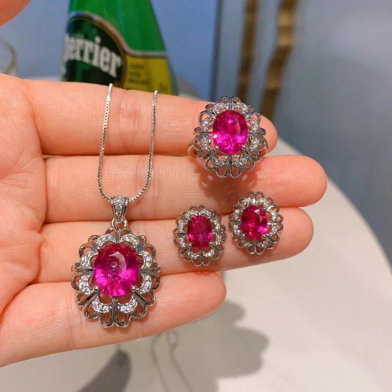 

Jewelry Three-Piece Set Pigeon Blood Red Ruby Ring Red Corundum Silver Needle Earrings Red Ruby Necklace
