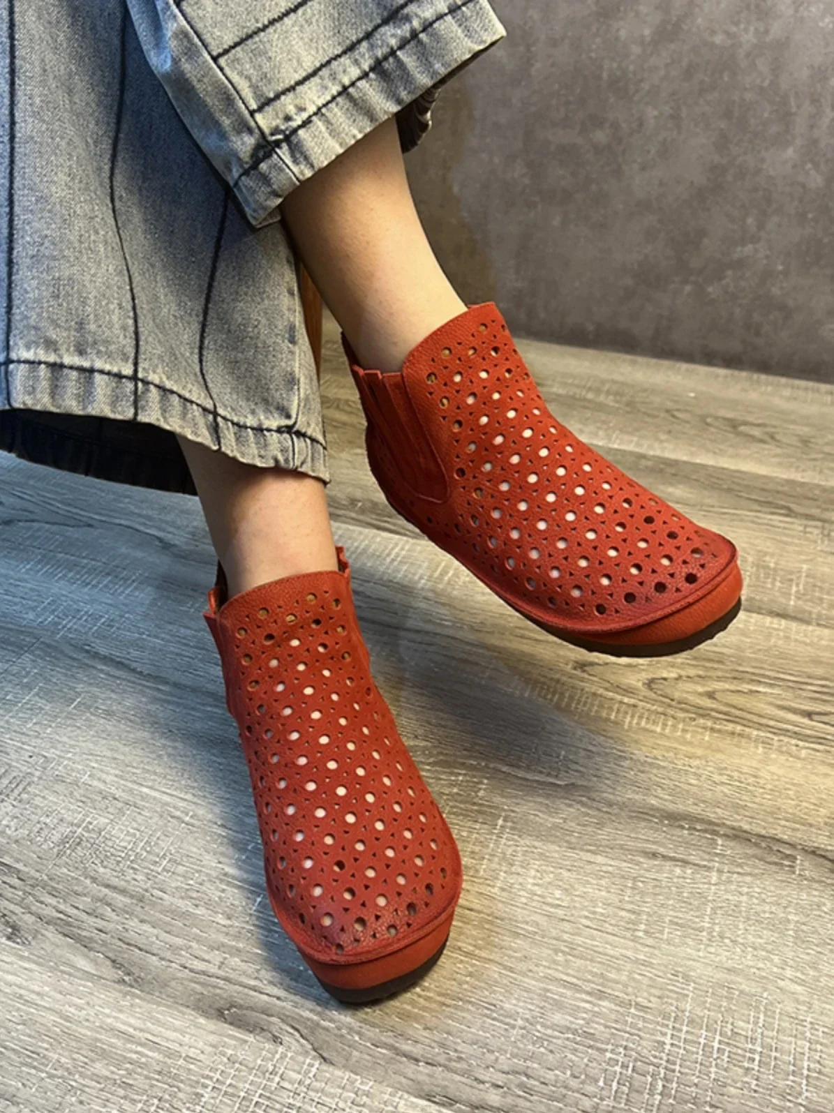 

Birkuir Retro Hollow Out Boots For Women Genuine Leather Breathable Ankle Boots Flats Shoes Luxury Casual Summer Short Boots