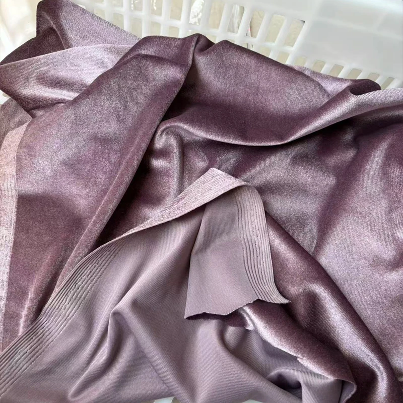 Afbeelding 7: Rood Groen Fluwelen Stof voor Kerst tafelscape Formele Kleding Bruiloft Decoratie Gordijn Doek Drap Handgemaakte DIY Materia