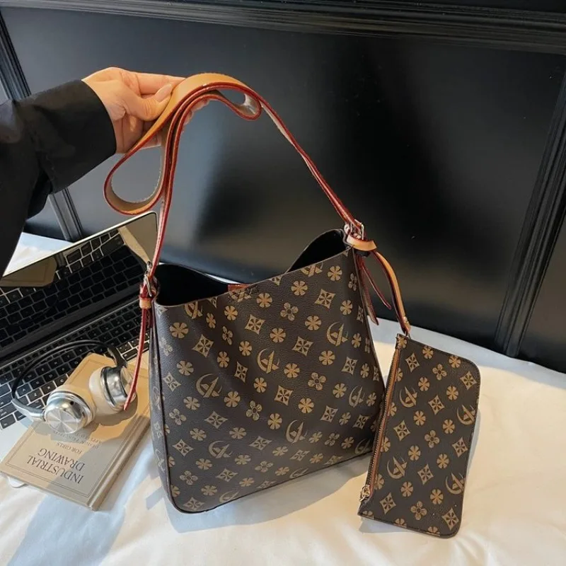 

Designer-Inspired Leather Shoulder Bag For Women Luxury Brand By Famous Desinger Popular Classic Elegant Ladies Handbag