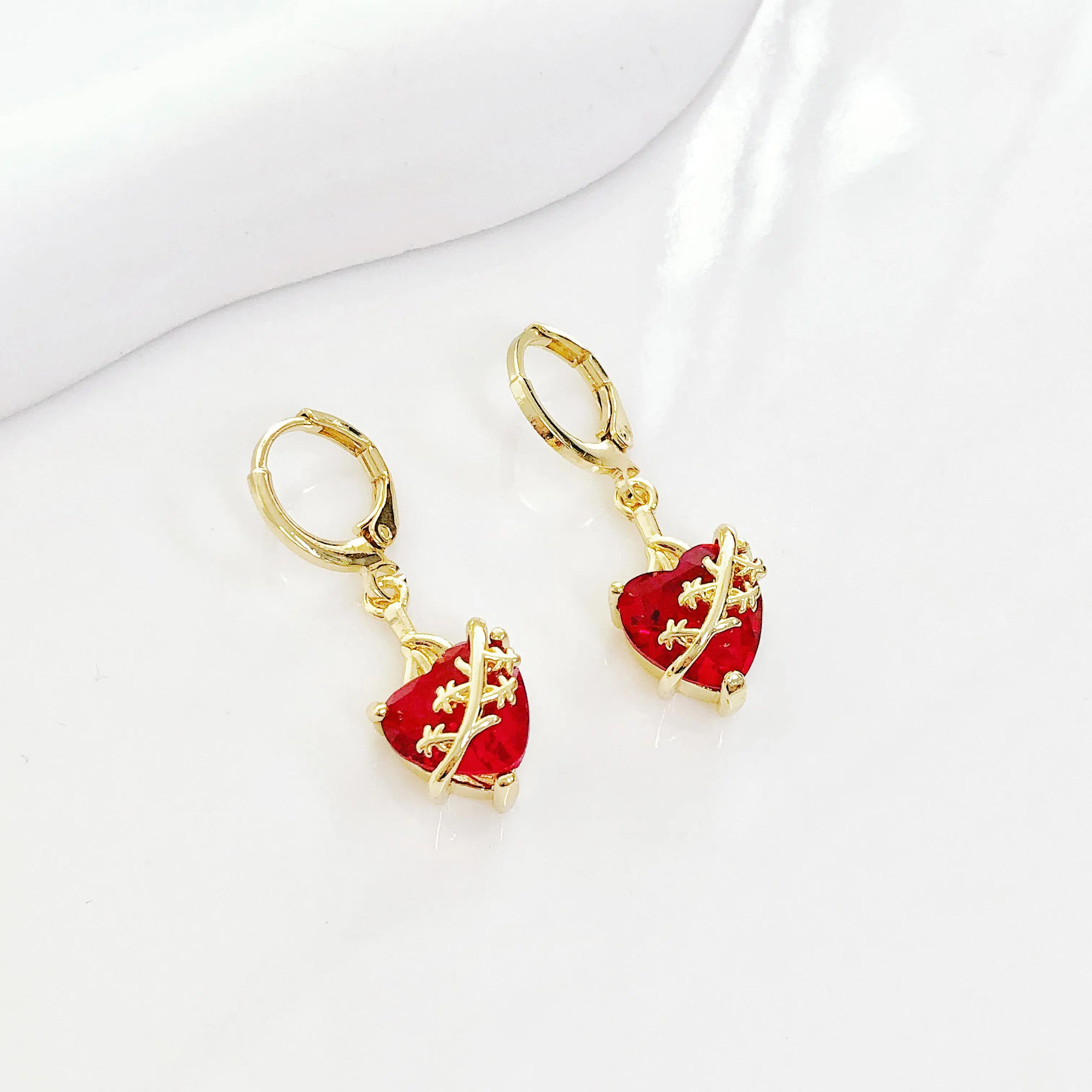 Hot Sale Gold Plated Sacred Heart Shaped Crystal Dangle Earrings For Women Girls Red Cubic Zircon Earring Party Prayer Jewelry