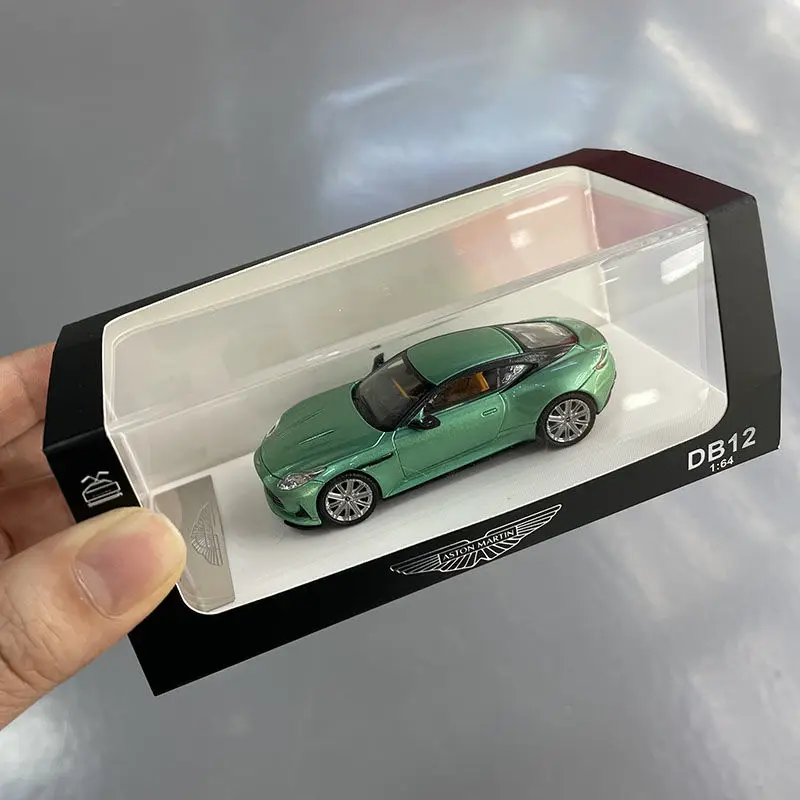 Xiaoguang Diecast in scala 1/64 Aston Martin DB12 modello di auto in lega giocattoli per ragazzi giocattoli regalo per bambini da 2 a 4 anni
