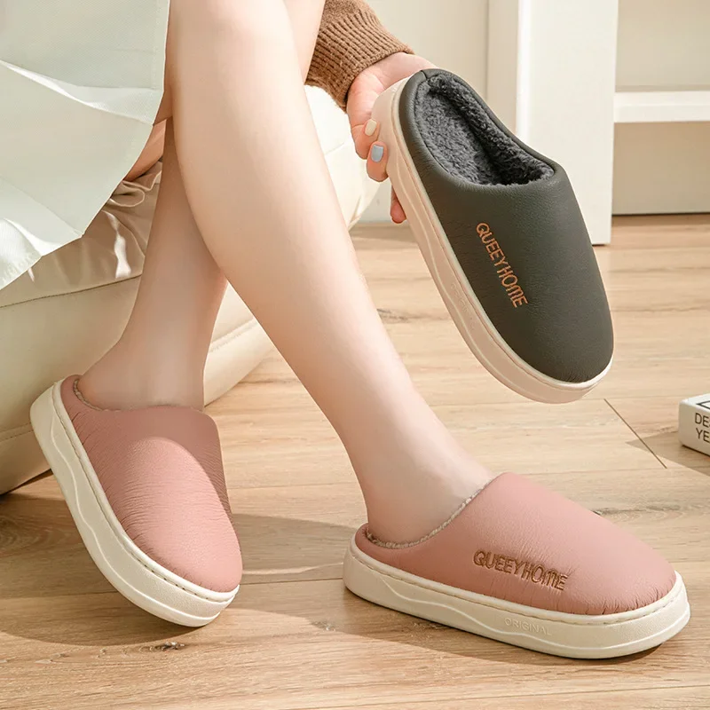 مجموعة شتاء جديدة لعام 2025 شباشب مبطنة بالصوف مقاومة للماء |   غير قابل للانزلاق دافئ داخلي/خارجي |   للنساء والرجال