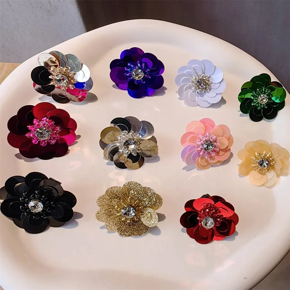 فلاش الماس اليدوية مطرز زهرة أربطة أحذية كليب مشبك الحلو عالية الجودة الأحذية الزخرفية إكسسوارات جذابة أحذية رياضية النساء