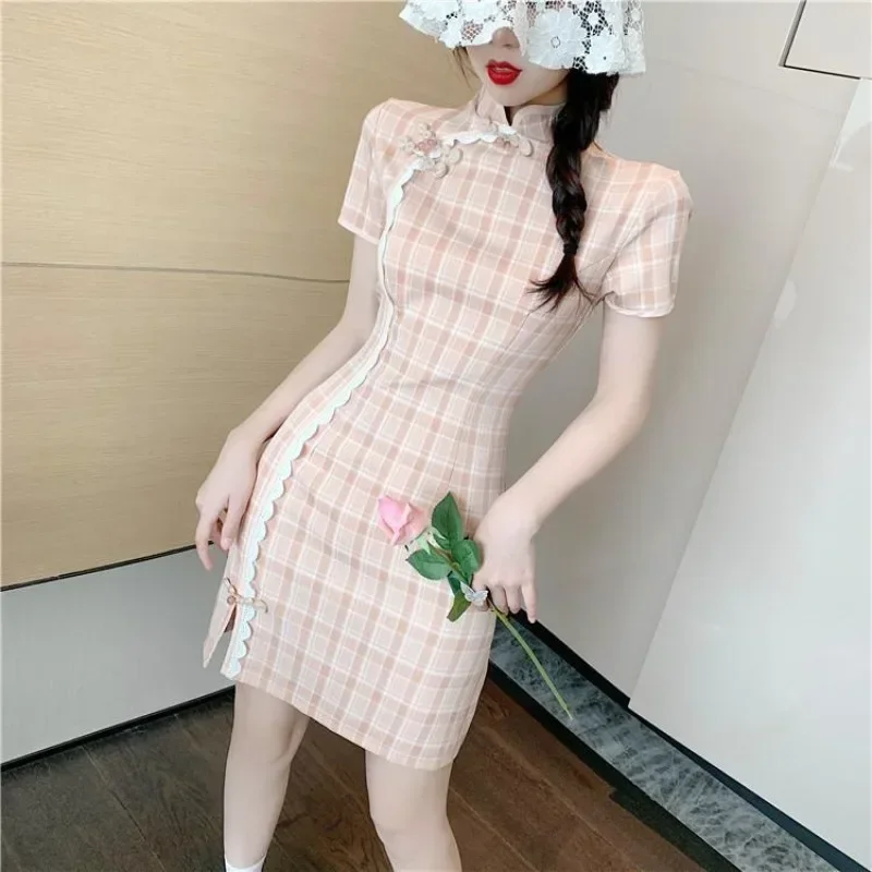 

Summer New Chinese Style Vintage Checkered Cheongsam Fashion Sweet Beauty Stand Collar Short Sleeve Spliced Lace Button Dresses