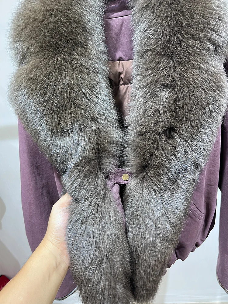 เสื้อโค้ทขนห่านขาวสำหรับผู้หญิงฤดูหนาวปี 2025 พร้อมปกขนสุนัขจิ้งจอกธรรมชาติ เสื้อแจ็คเก็ตยีนส์ผู้หญิงสุดหรู