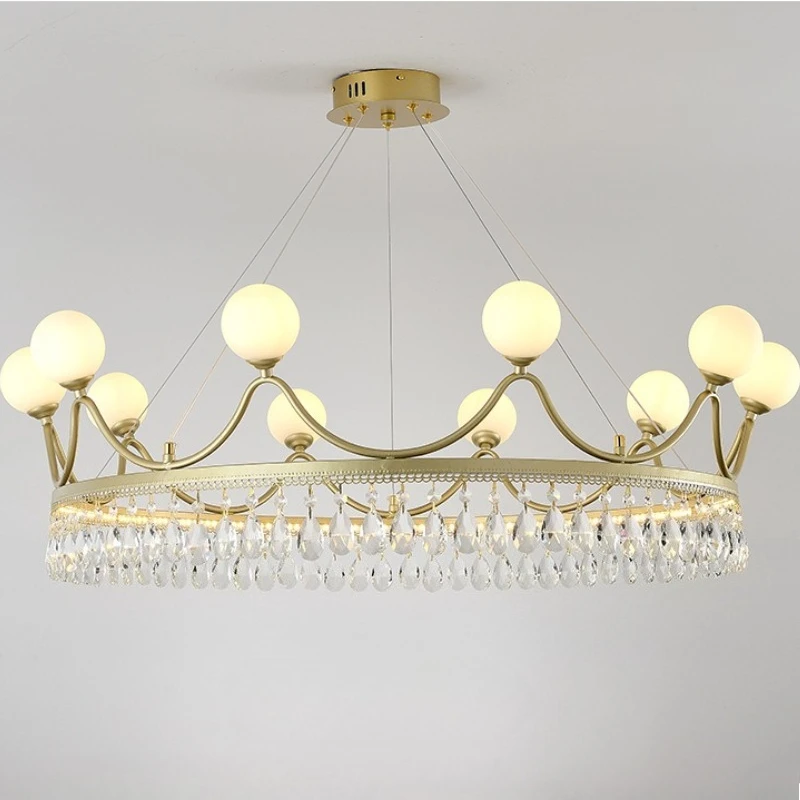 French Light Luxury Iron Chandelier for Bedroom Dining Hall Ambiance Standing Lights Ornaments Metallic Luster Interior Fixtures