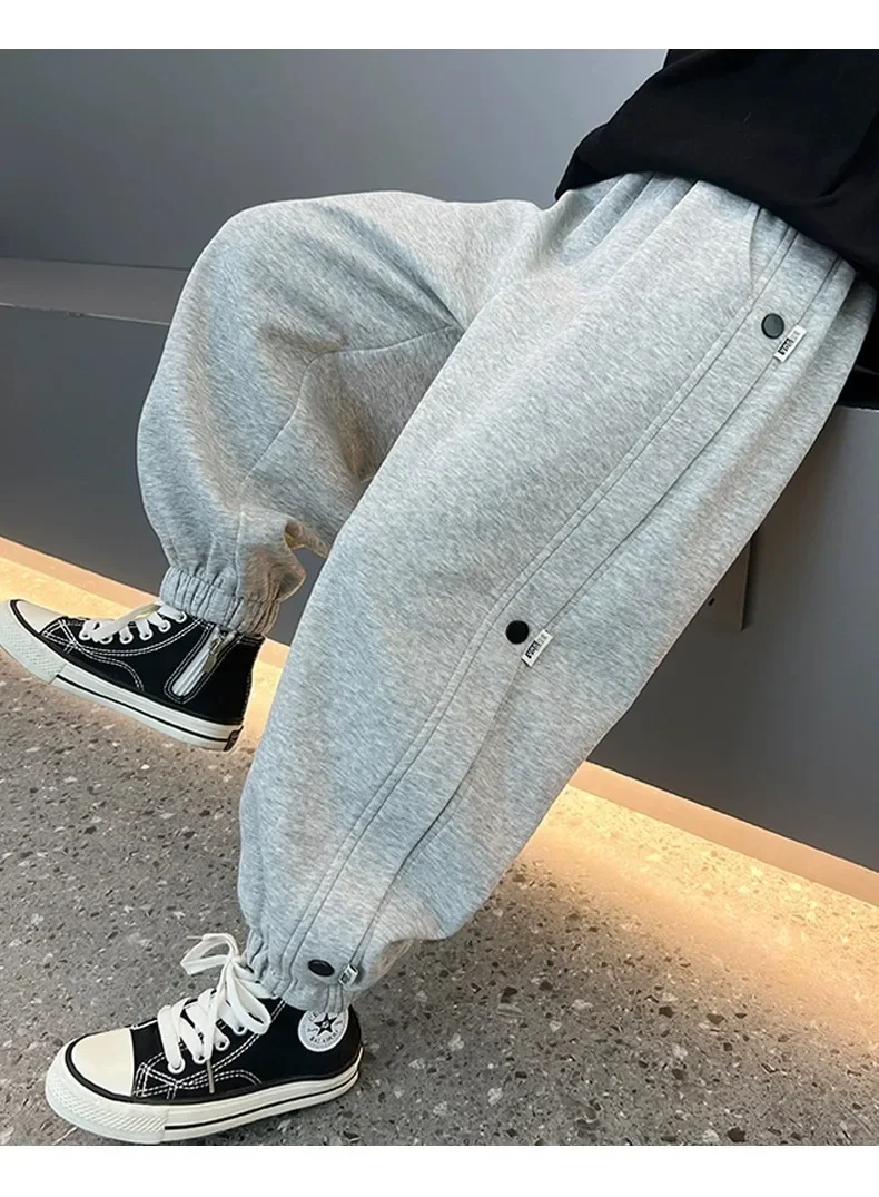 ZOETOPKID Modische Neue Kinder Einfarbige Jogginghose Jungen Casual Jogger Hose Herbst Kinder Hochwertige Baumwolle Lose Weiche Hose – Detail 5