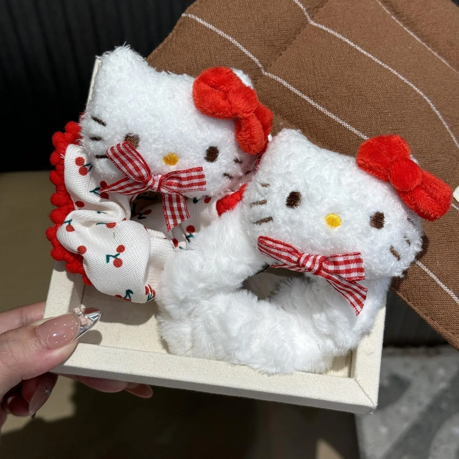 Hello Kitty rosso ciliegia KT bambola anello per intestino crasso morbido e carino fascia per capelli per ragazza alta elasticità invernale accessori per capelli