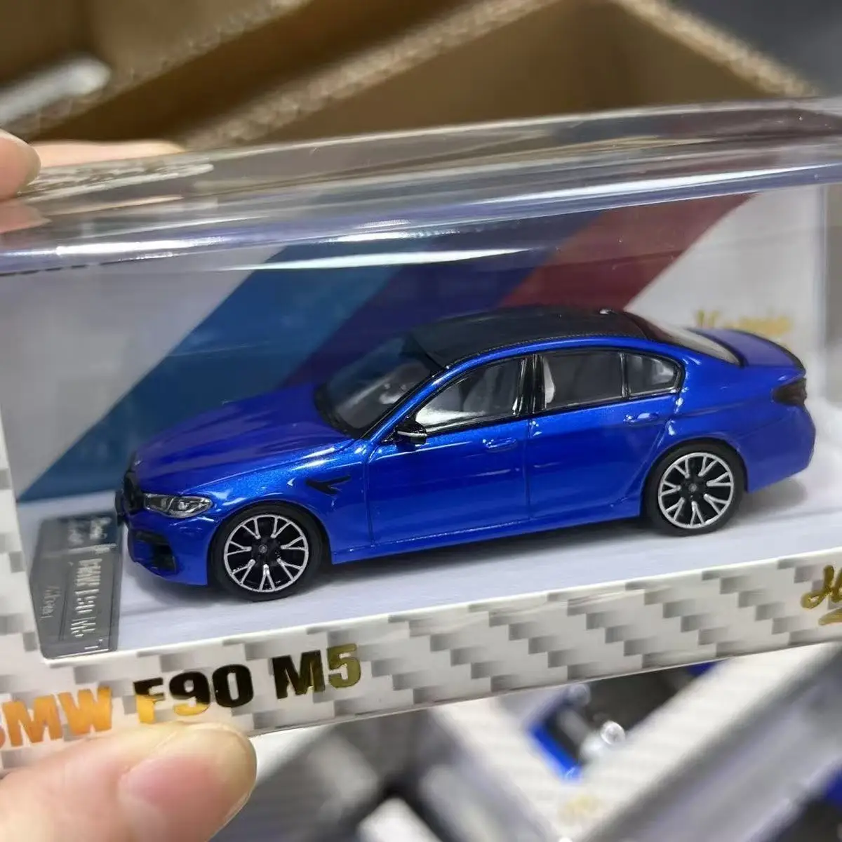 

Howie Model 1:64 HM BMW M5 F90 Model Static Collection Alloy Finale Car Model
