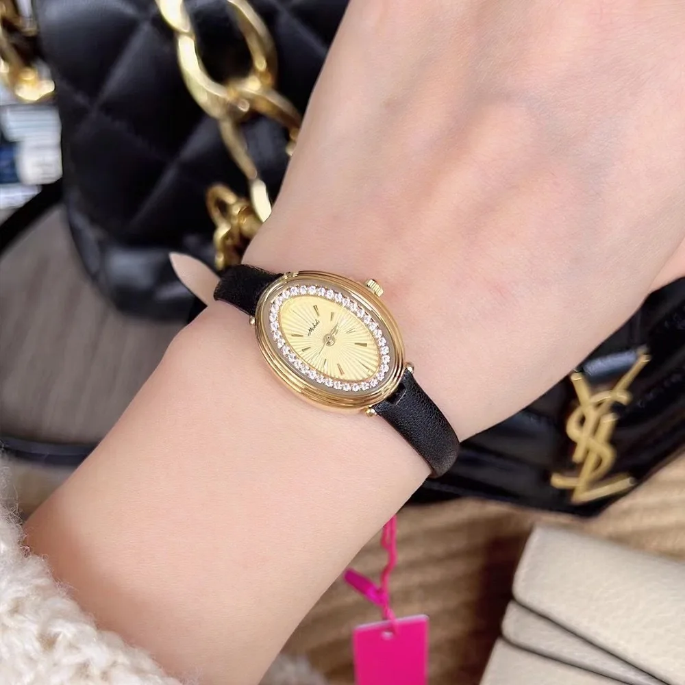 Fashion Simplicity Temperament Elliptical Disk Quartz Belt Watch for Women's Girl Strap Watch Women's Accessories Wholesale