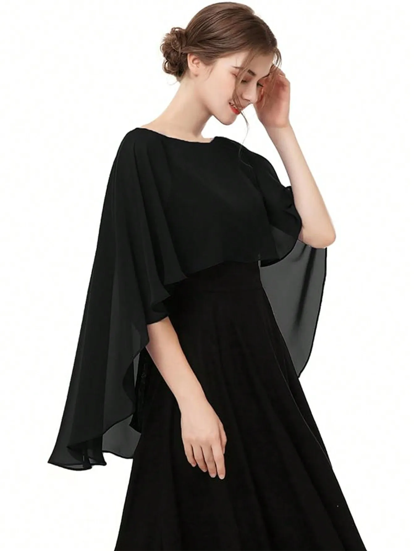 Kurzer, leichter Überwurf aus transparentem Chiffon, locker geschnitten, ideal als Abendkleid-Accessoire. – Detail 12