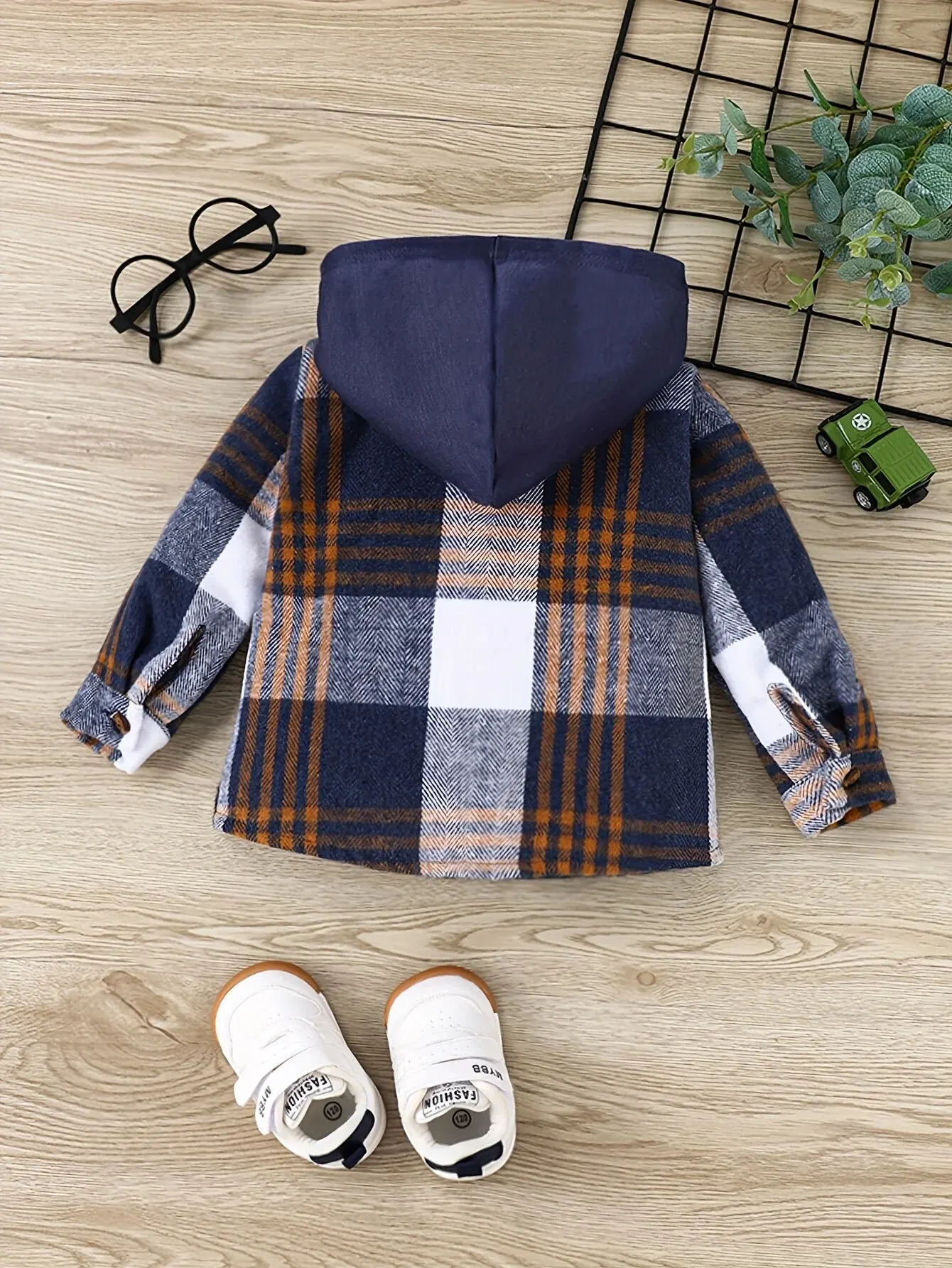 Autumn and Winter English Style Baby Boy Plaid Jacket Outdoor Casual Fashion Foreign Warm New Street Hooded Pocket Coat