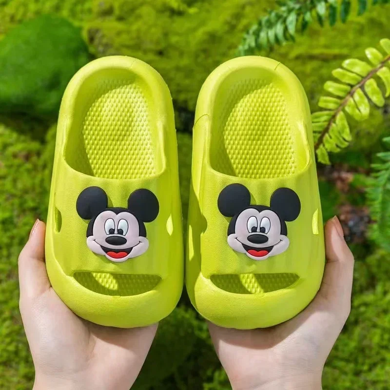 Zapatillas de dibujos animados de Mickey y Minnie Mouse para niños, Zapatillas de casa suaves antideslizantes, zapatos de playa para interiores y