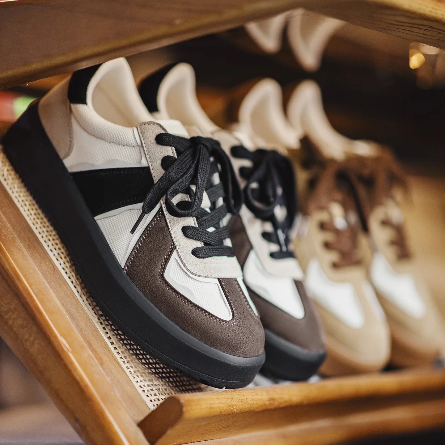 Maden الرجال الرجعية أحذية تدريب الجيش الألماني مكتنزة وحيد أحذية رياضية الدانتيل يصل منخفضة أعلى أحذية رياضية غير رسمية لخريف شتاء