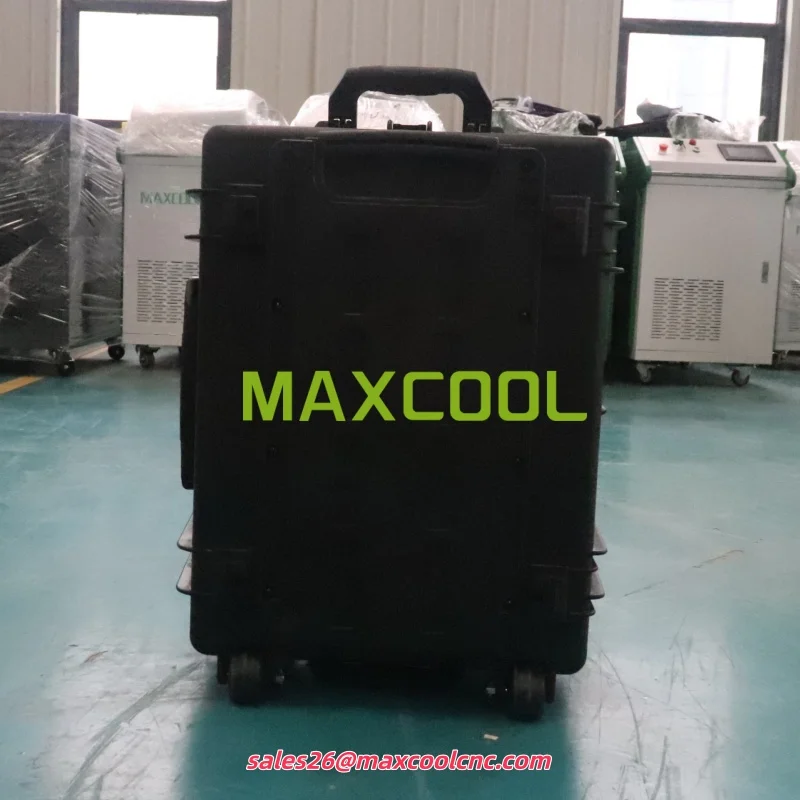 Hot Sale 300w Laser Cleaning Machine MCQ-300 Suitcase Type Pulse Laser Cleaning Machine For Rust And Paint Removal From MAXCOOL