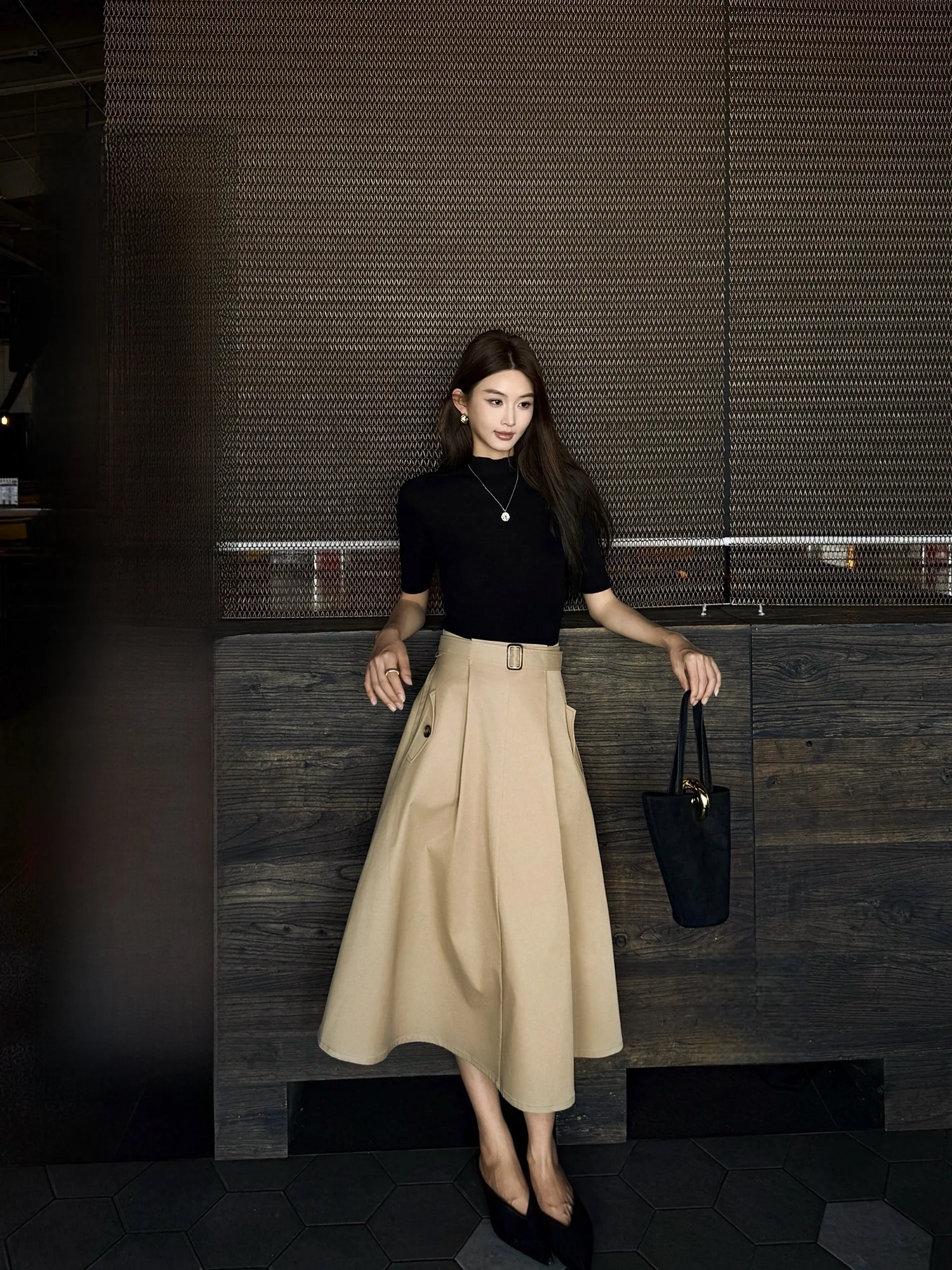 High Waist Slimming Kaki Color Long Skirt Women's Fashion Autumn New Style Half Body Skirt High Waist Design Polyester Fiber