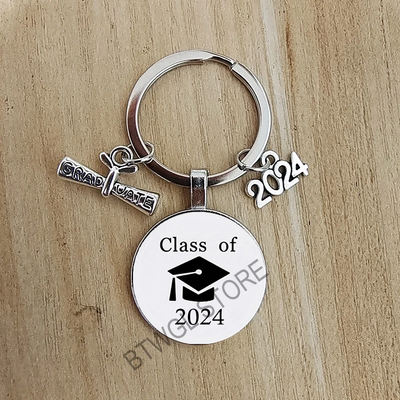 New Keychain Pendant Dome Glass 2024 Graduation Season Gift Metal Keychain