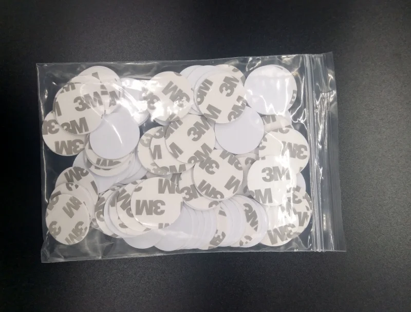 

100pcs NFC Tags 13.56MHZ ISO14443A NFC Coin Card With Adhesive Sticker 25mm RFID Tag