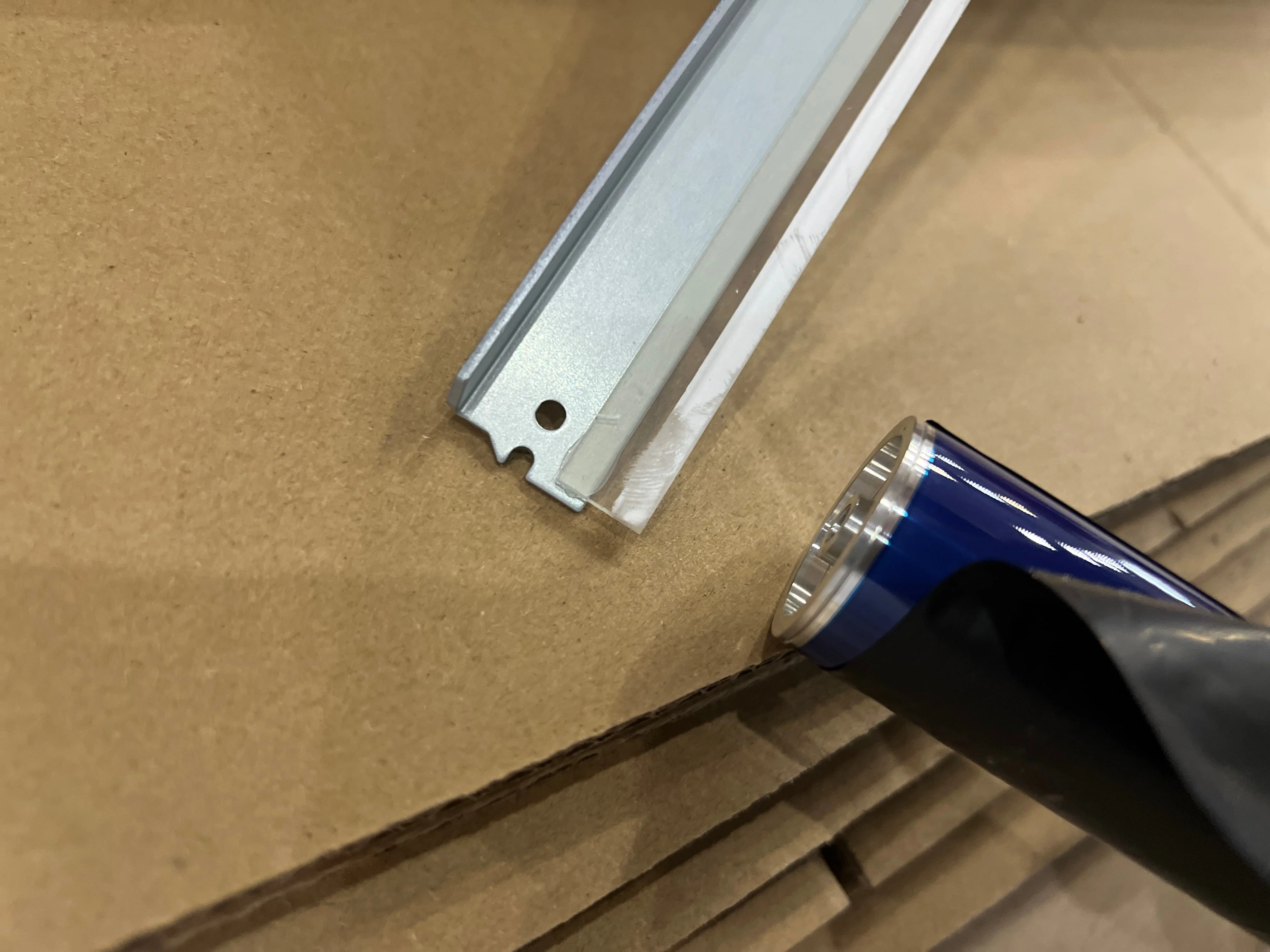 

1SET P105 Cylinder OPC Drum Cleaning Blade For Xerox P105b M105b P158b M158 P255 P255DW phaser 3010 3040 WC 3045 6000 6010 6015