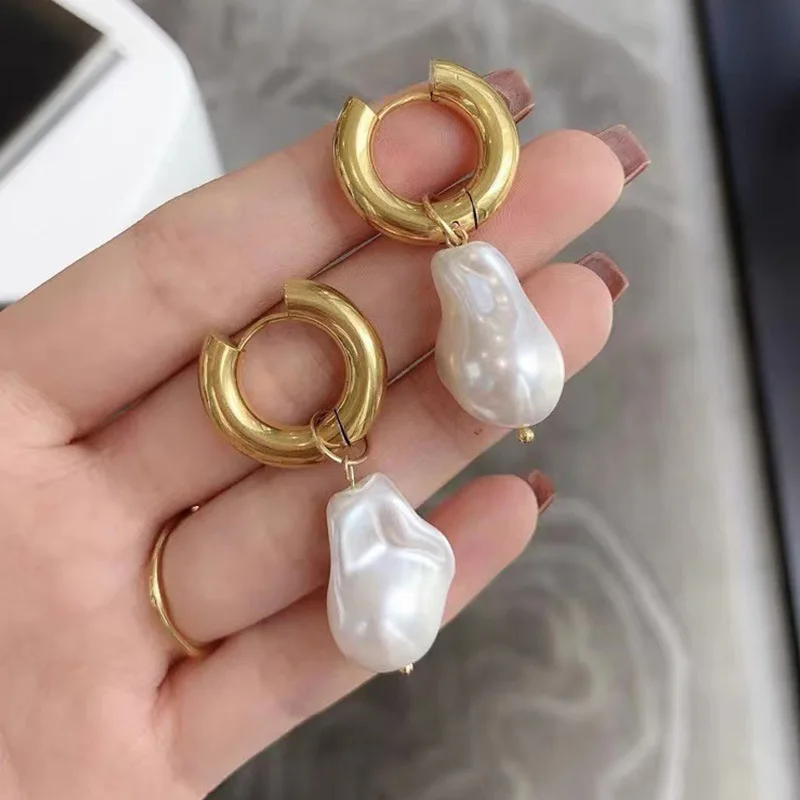 European Retro High-end Asymmetrical Pearl Earrings for Women Titanium Steel Earrings Long Earrings Sassy Earrings Non-fading image 2