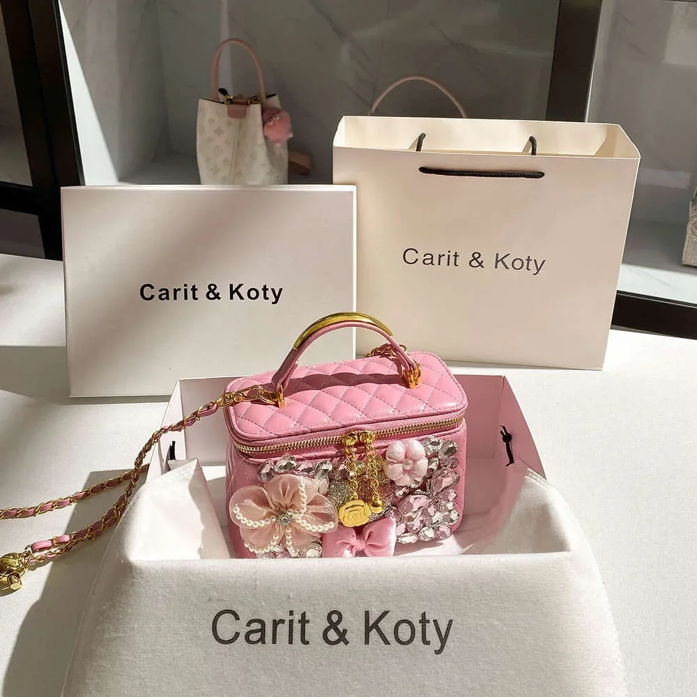 

Dropshipping French-Style Quilted Box Autumn/Winter High-End Diamond-Embellished Evening Bag Wholesale