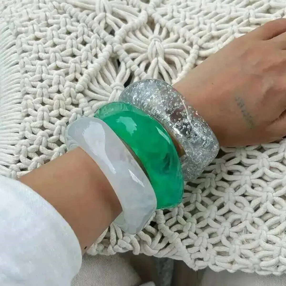 

KunJoe New Trendy Thick Resin Acrylic Bangle Bracelet for Women Simple Irregular Geometric Wide Bangles Vintage Hand Jewelry