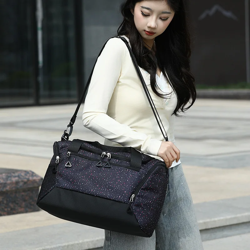 Color Block Sports Gym Bag Lightweight Large Capacity Travel Bag Fashion Handbag for Business Trip Luggage