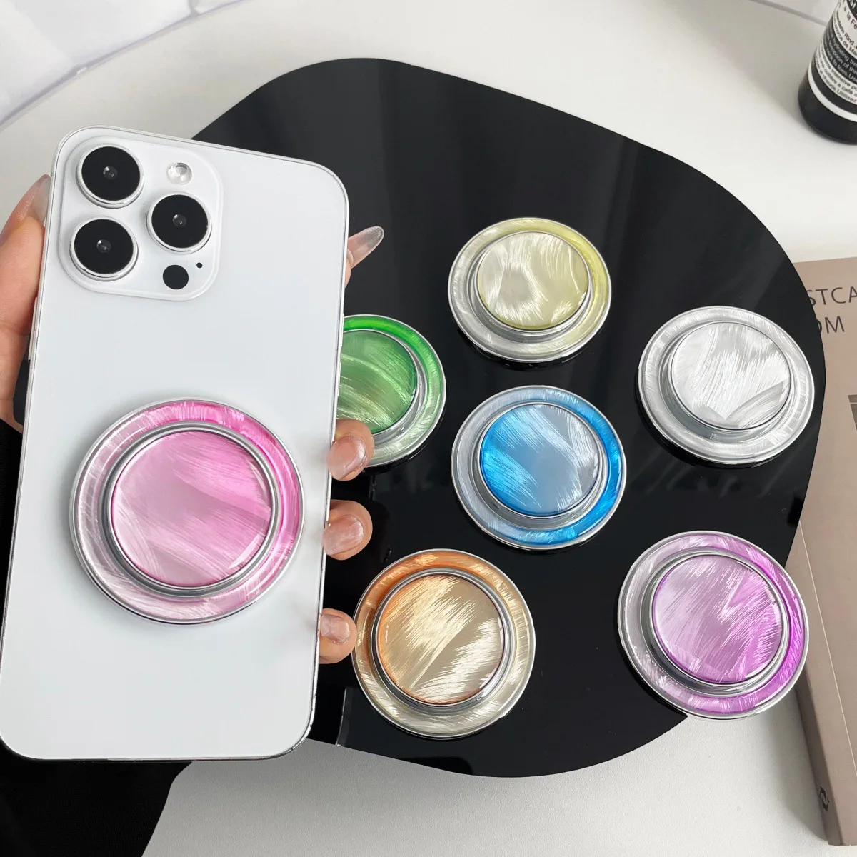 Feather Yarn Gradient Magnetic Folding Phone Holder Grip Socket Pocket for iPhone 16 Samsung Xiaomi Safe Finger Expanding Stand