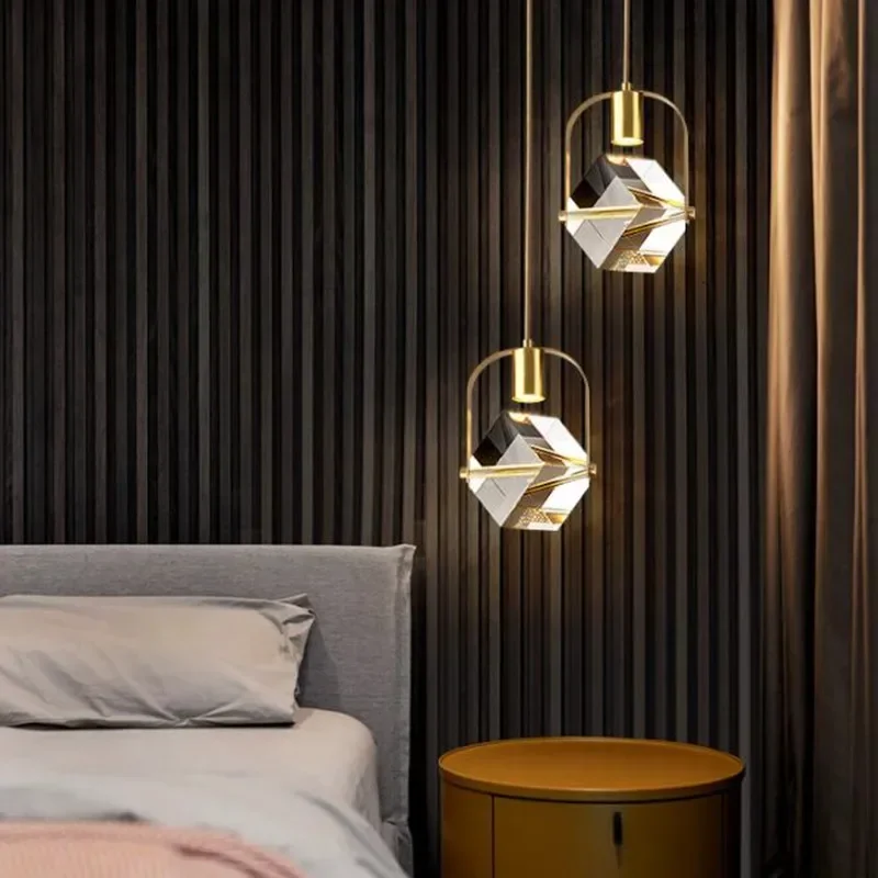 Lampe LED Suspendue en Clip au Design Moderne, Luminaire Décoratif d'Nik, Idéal pour un Salon, une Salle à Manger, une Cuisine, une Chambre à Coucher ou un oral et